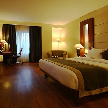 Continent Nakodar Hotel & Resorts 客房 照片
