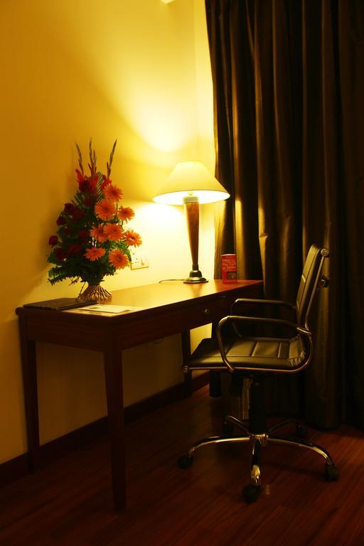 Continent Nakodar Hotel & Resorts 客房 照片