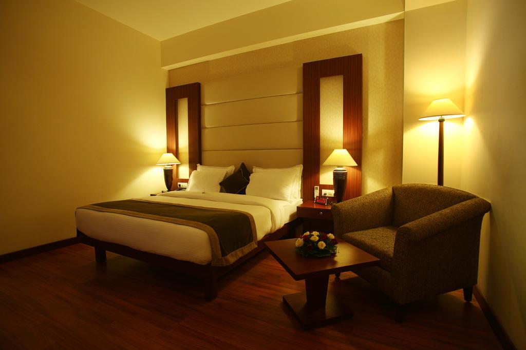 Continent Nakodar Hotel & Resorts 客房 照片