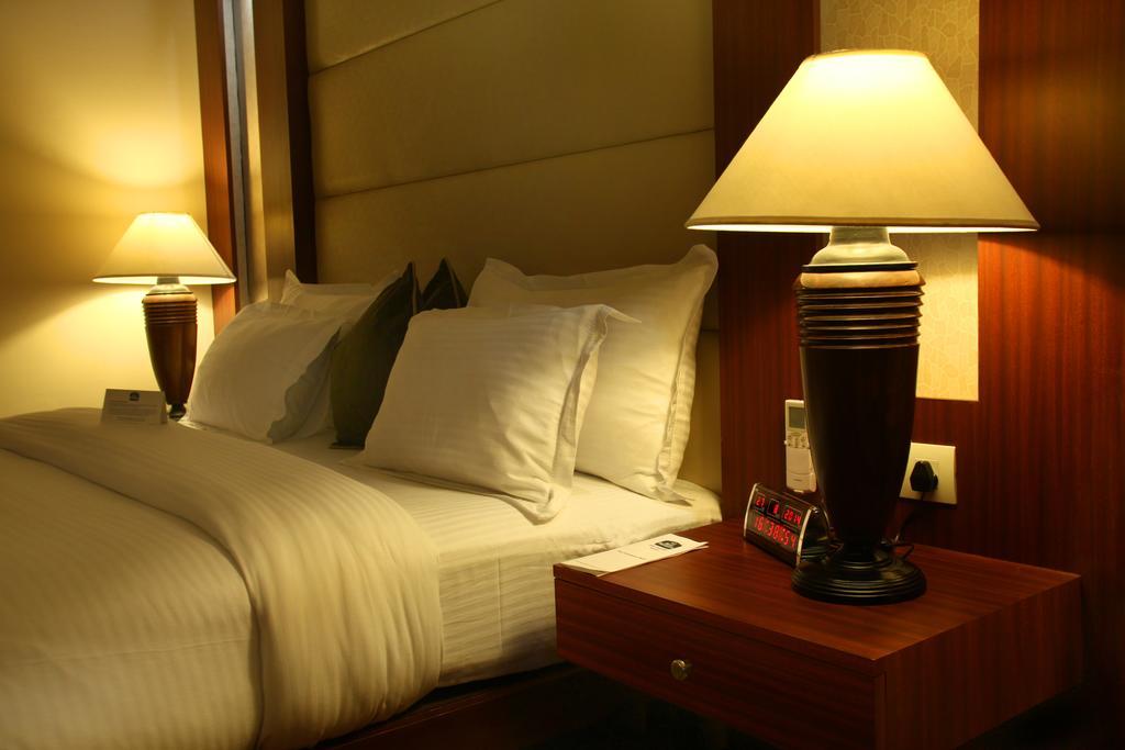 Continent Nakodar Hotel & Resorts 客房 照片