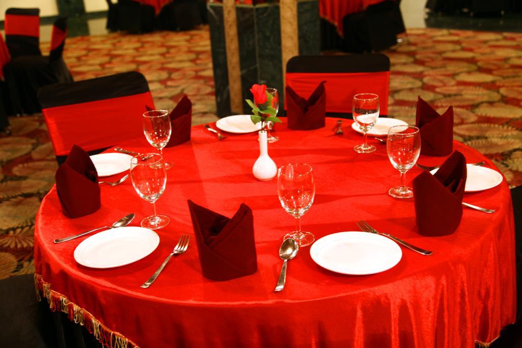 Continent Nakodar Hotel & Resorts 外观 照片