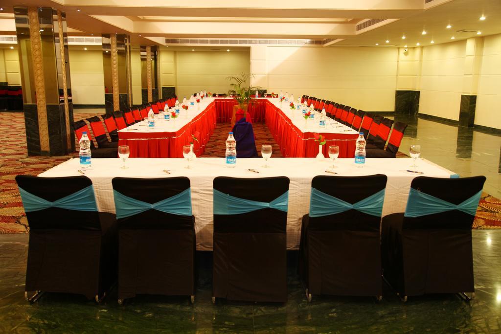 Continent Nakodar Hotel & Resorts 外观 照片