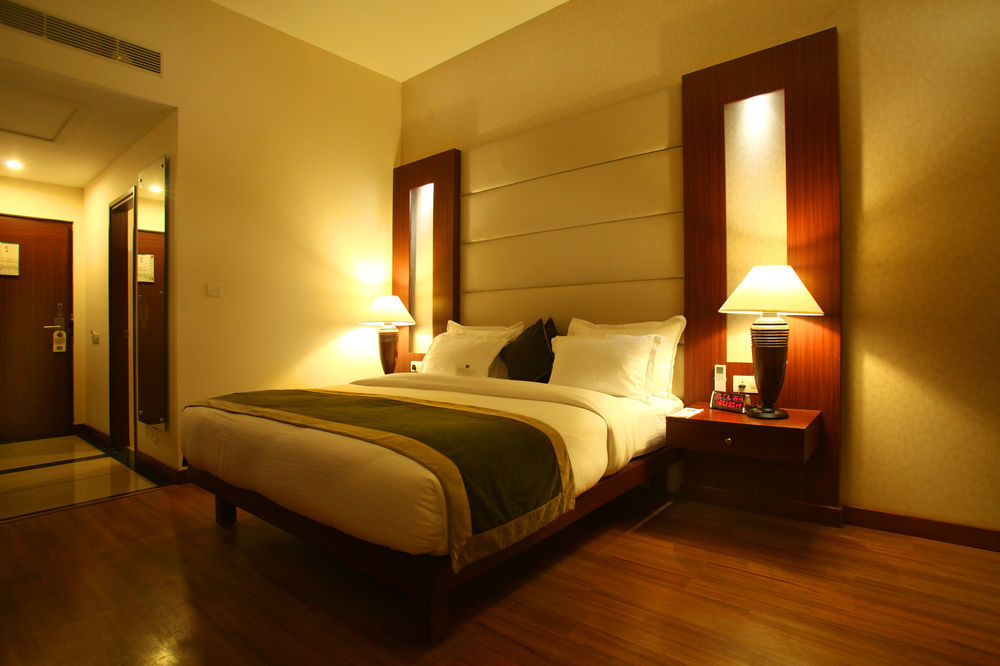 Continent Nakodar Hotel & Resorts 外观 照片